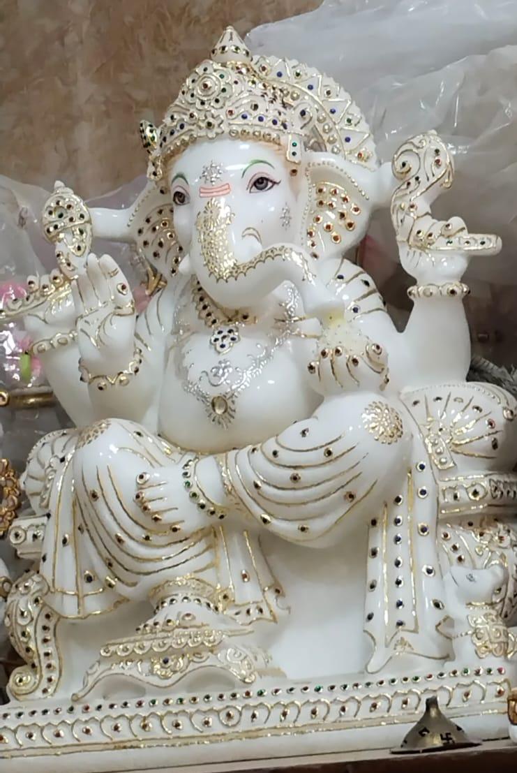 Radha Krishna Marble Statue